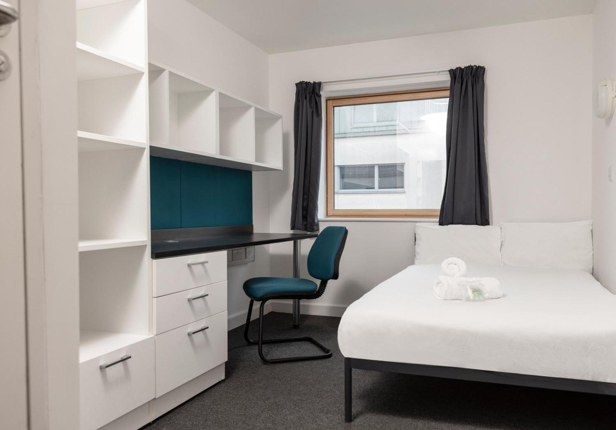 Wenlock Court Aparthotel Luton  Exteriör bild