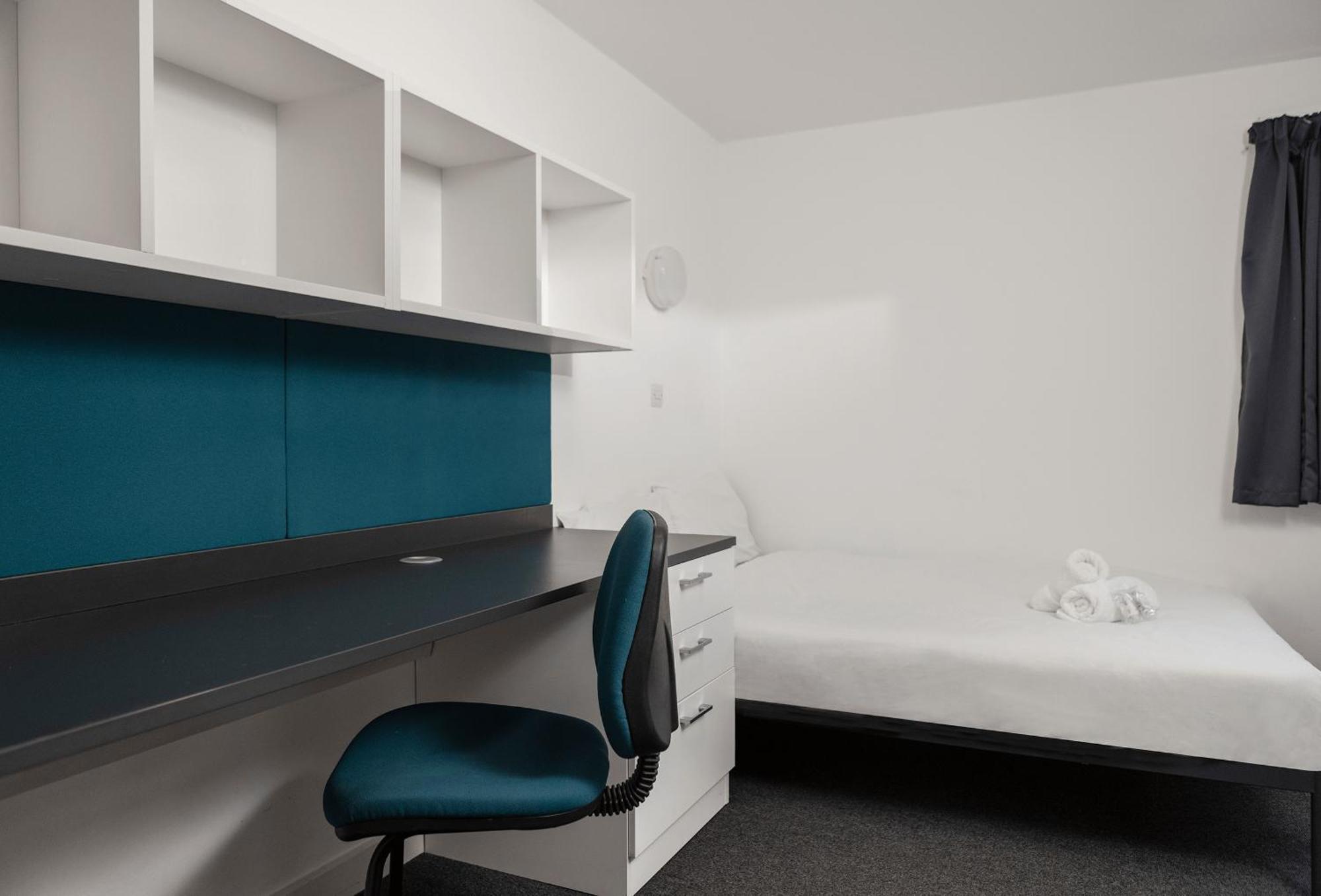 Wenlock Court Aparthotel Luton  Exteriör bild